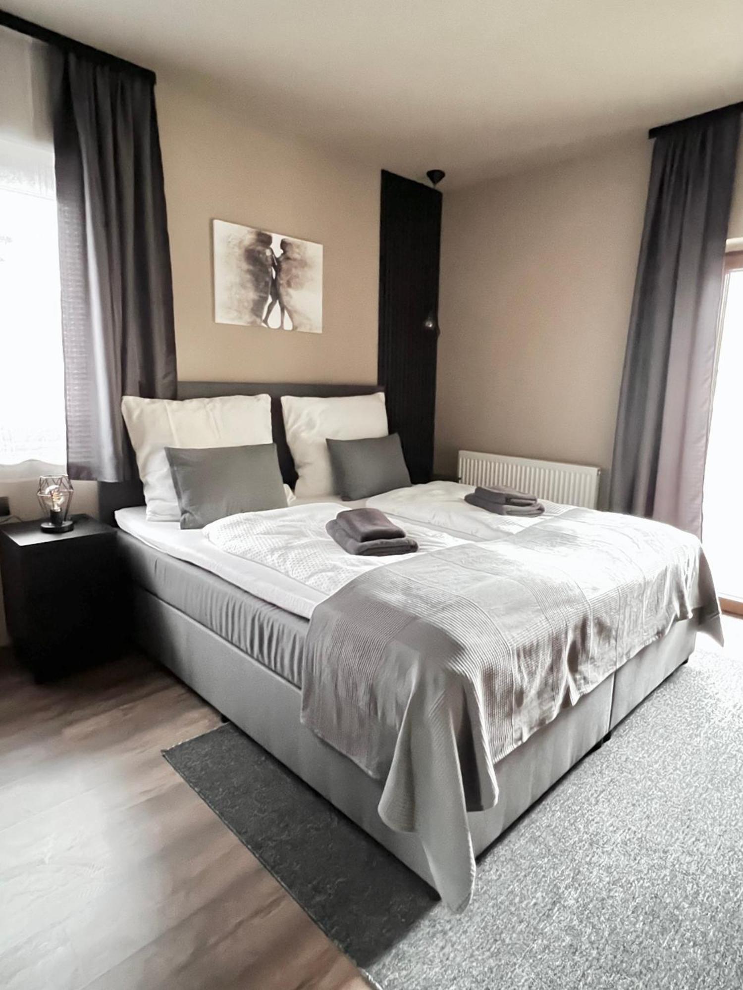 The Steakhouse - Guest Rooms Sankt Johann im Pongau Bagian luar foto